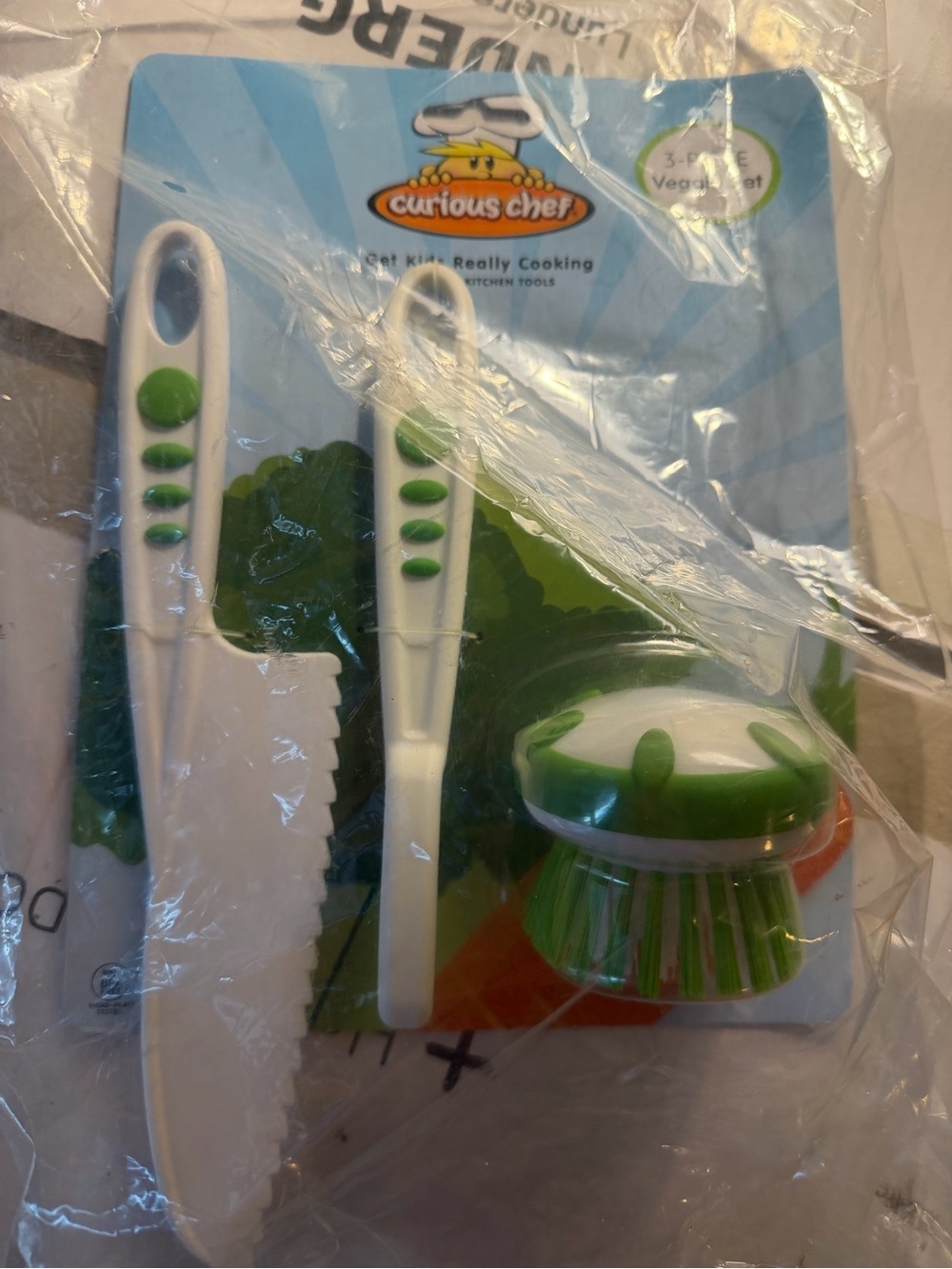 Kids 3-piece cooking set NWT